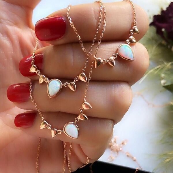 Drop Opal Kolye