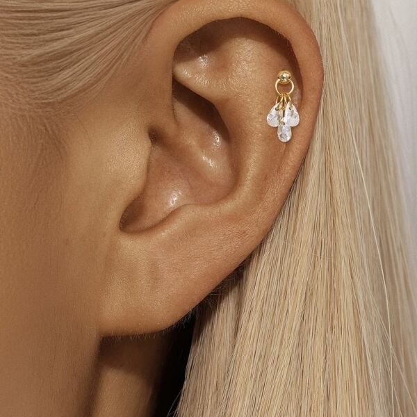 Cris Piercing 1